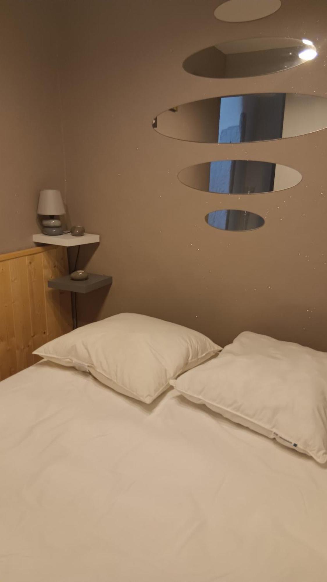 Appartement Pour 4 Personnes Dans Une Rue Tres Calme Saint-Laurent-le-Minier Bagian luar foto